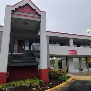 Red Roof - Airport Motel