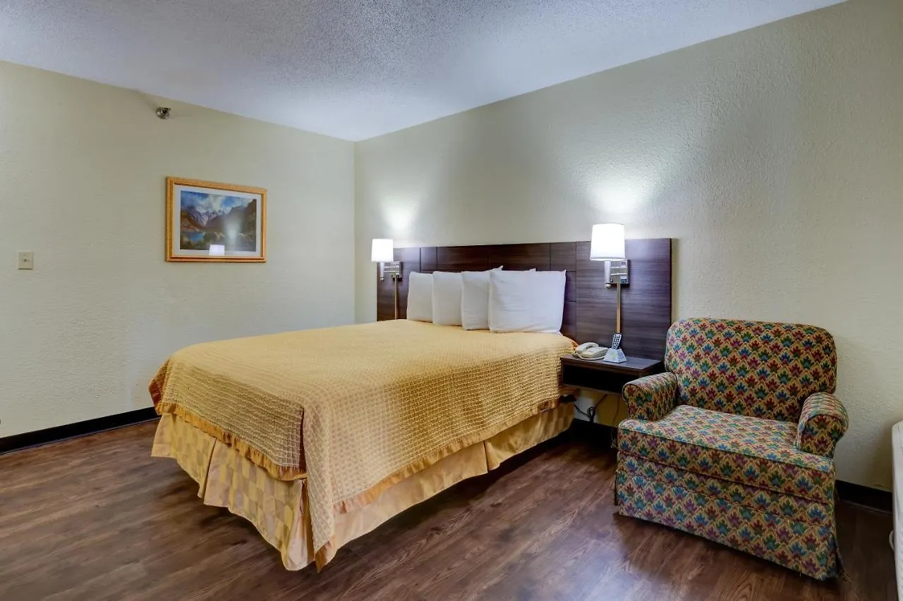 Continental Inn - Charlotte 2*,